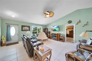 813 SW 11th Pl, Cape Coral, FL 33991 - Photo 6