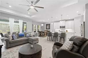 3121 Heritage Pnes Dr, Fort Myers, FL 33905 - Photo 8