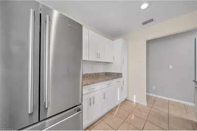 11 Hamlin Ct, Lehigh Acres, FL 33936 - Photo 8