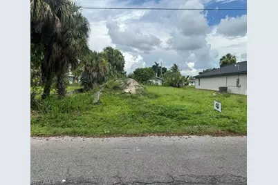 2143 Davis St, Fort Myers, FL 33916 - Photo 1