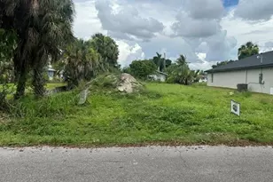 2143 Davis St, Fort Myers, FL 33916 - Photo 1