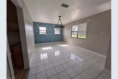 925 Foxdale Ave, Lehigh Acres, FL 33974 - Photo 4