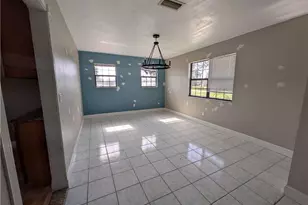 925 Foxdale Ave, Lehigh Acres, FL 33974 - Photo 4