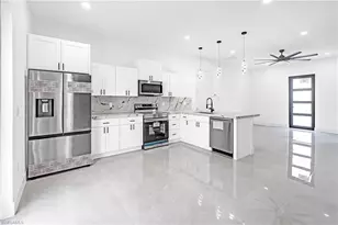 726 Clancy St E, Lehigh Acres, FL 33974 - Photo 16