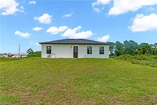 726 Clancy St E, Lehigh Acres, FL 33974 - Photo 36