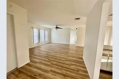 3822 SW 5th Pl, Cape Coral, FL 33914 - Photo 4