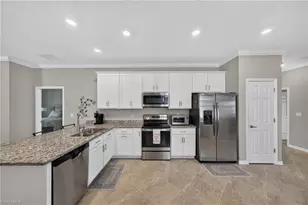 3625 Crimson Ln, Fort Myers, FL 33916 - Photo 10