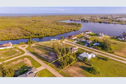 4319 NW 23rd Ter, Cape Coral, FL 33993 - Photo 2
