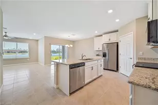 4226 Bloomfield St, Fort Myers, FL 33916 - Photo 4