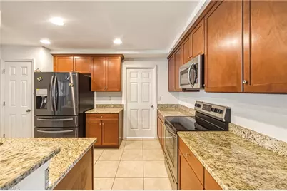3233 NW 21st St, Cape Coral, FL 33993 - Photo 10