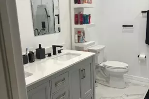 7779 Jewel Ln, Naples, FL 34109 - Photo 14