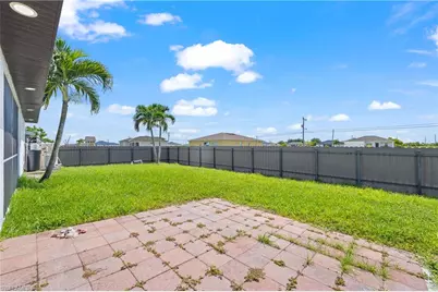 1834 NW 7th Pl, Cape Coral, FL 33993 - Photo 24