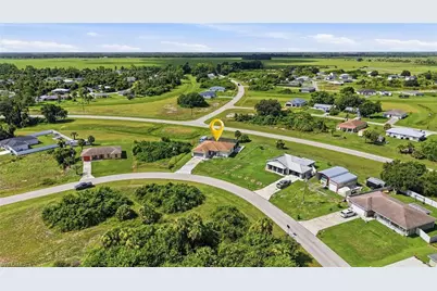 3017 Iris Cir, Labelle, FL 33935 - Photo 1