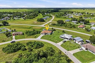 3017 Iris Cir, Labelle, FL 33935 - Photo 1