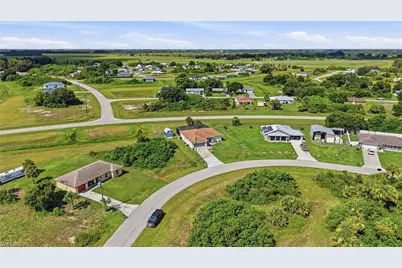 3017 Iris Cir, Labelle, FL 33935 - Photo 4