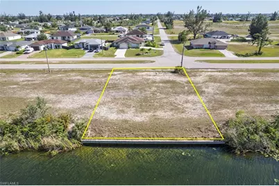 2825 Diplomat Pkwy W, Cape Coral, FL 33993 - Photo 1