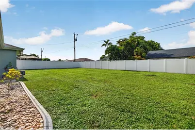 141 SE 18th St, Cape Coral, FL 33990 - Photo 24