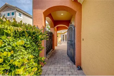 7533 Key Deer Ct, Fort Myers, FL 33966 - Photo 2