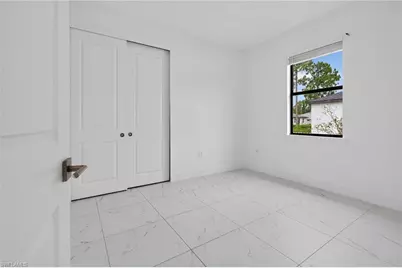 909/911 Homestead Rd S, Lehigh Acres, FL 33974 - Photo 14