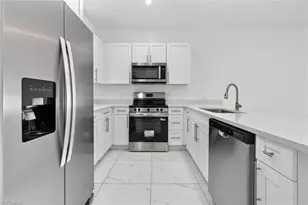909/911 Homestead Rd S, Lehigh Acres, FL 33974 - Photo 2