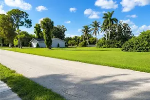 5419 Avenue E, Bokeelia, FL 33922 - Photo 4