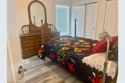 302 Shoreland Dr, Fort Myers, FL 33905 - Photo 16