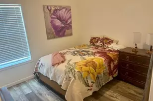 302 Shoreland Dr, Fort Myers, FL 33905 - Photo 18