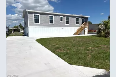 302 Shoreland Dr, Fort Myers, FL 33905 - Photo 4