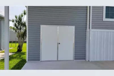 302 Shoreland Dr, Fort Myers, FL 33905 - Photo 24