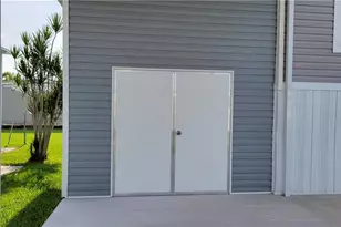 302 Shoreland Dr, Fort Myers, FL 33905 - Photo 24