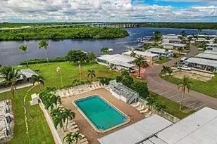 302 Shoreland Dr, Fort Myers, FL 33905 - Photo 26