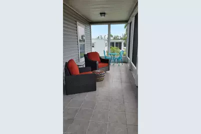 302 Shoreland Dr, Fort Myers, FL 33905 - Photo 12