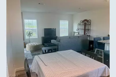 302 Shoreland Dr, Fort Myers, FL 33905 - Photo 8