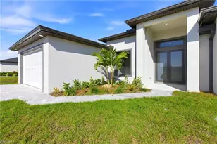 131 Kismet Pkwy E, Cape Coral, FL 33909 - Photo 1