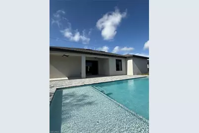 131 Kismet Pkwy E, Cape Coral, FL 33909 - Photo 2