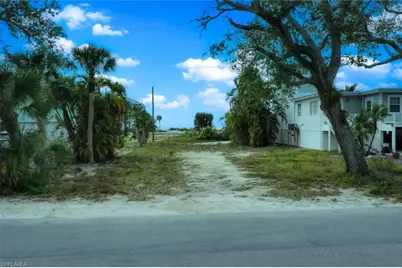 5780 Lauder St, Fort Myers Beach, FL 33931 - Photo 32