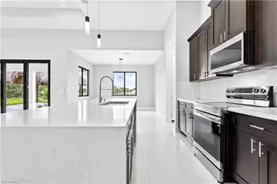 1012 Mexico Ave S, Lehigh Acres, FL 33974 - Photo 10