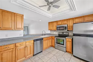 4708 SW 8th Pl, Cape Coral, FL 33914 - Photo 4