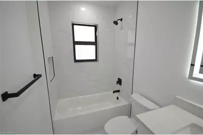 2267 French St, Fort Myers, FL 33916 - Photo 8