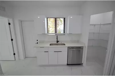 2267 French St, Fort Myers, FL 33916 - Photo 16