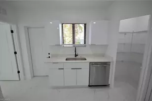 2267 French St, Fort Myers, FL 33916 - Photo 16