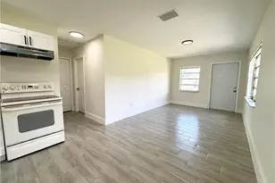 559 Wood Ave, Fort Myers, FL 33905 - Photo 6