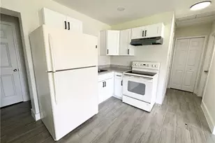 559 Wood Ave, Fort Myers, FL 33905 - Photo 4