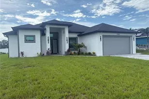 2213 NE 13th Ave, Cape Coral, FL 33909 - Photo 2