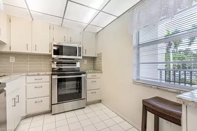1828 Pine Valley Dr #201, Fort Myers, FL 33907 - Photo 4