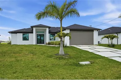 321 NE 15th Ter, Cape Coral, FL 33909 - Photo 6