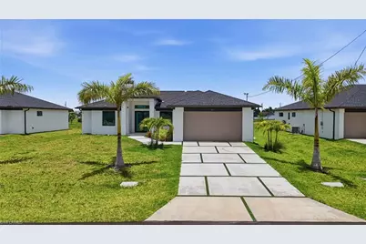 321 NE 15th Ter, Cape Coral, FL 33909 - Photo 2