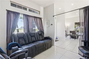 2701 NE 1st Pl, Cape Coral, FL 33909 - Photo 6