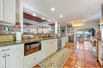2430 McGregor Blvd, Fort Myers, FL 33901 - Photo 12