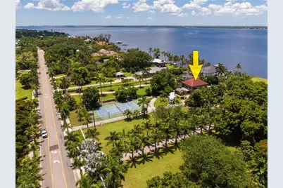 2430 McGregor Blvd, Fort Myers, FL 33901 - Photo 2